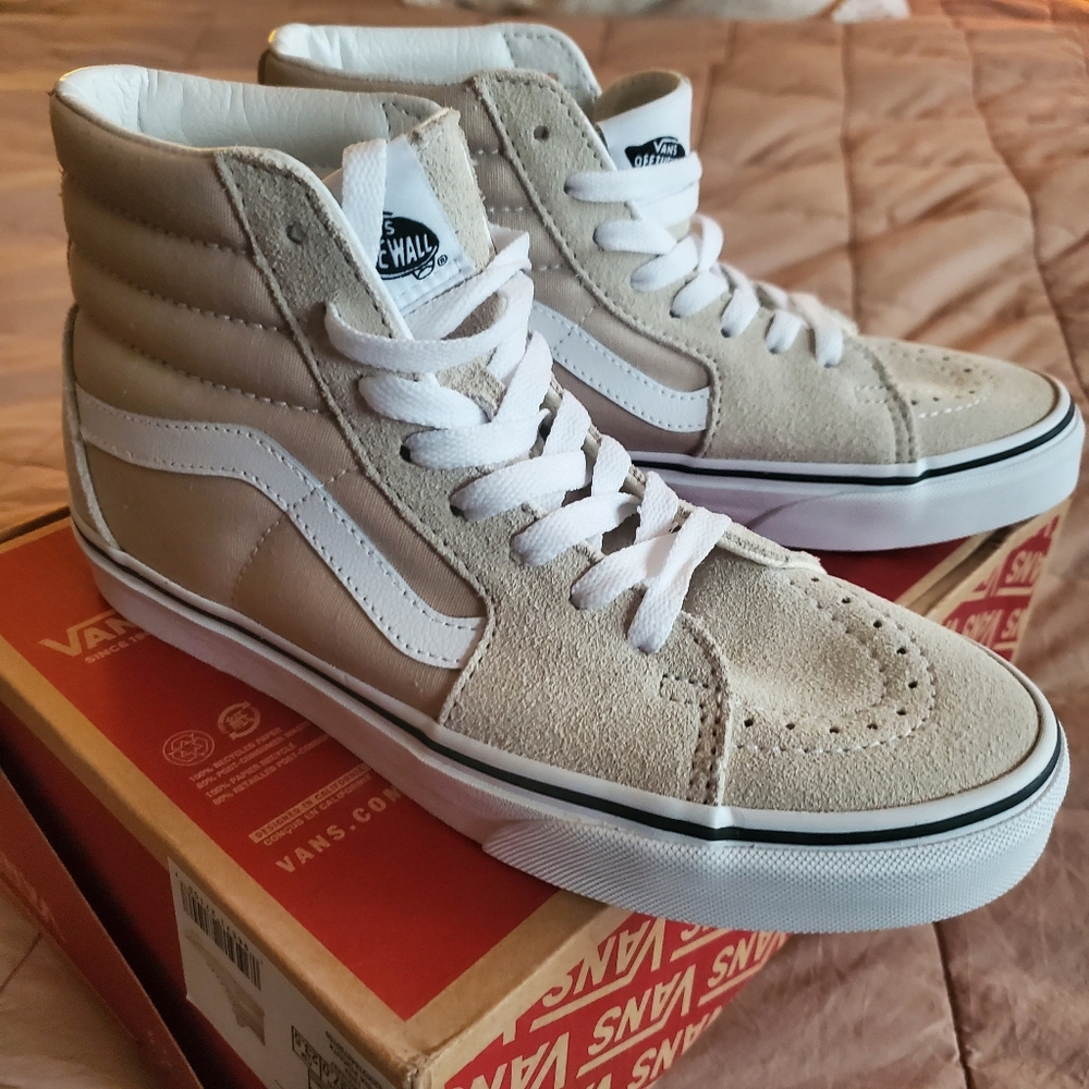Vans Suede Sneakers NWT